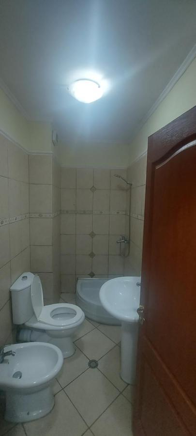 Manka' S Place Apartment Tirana Bagian luar foto